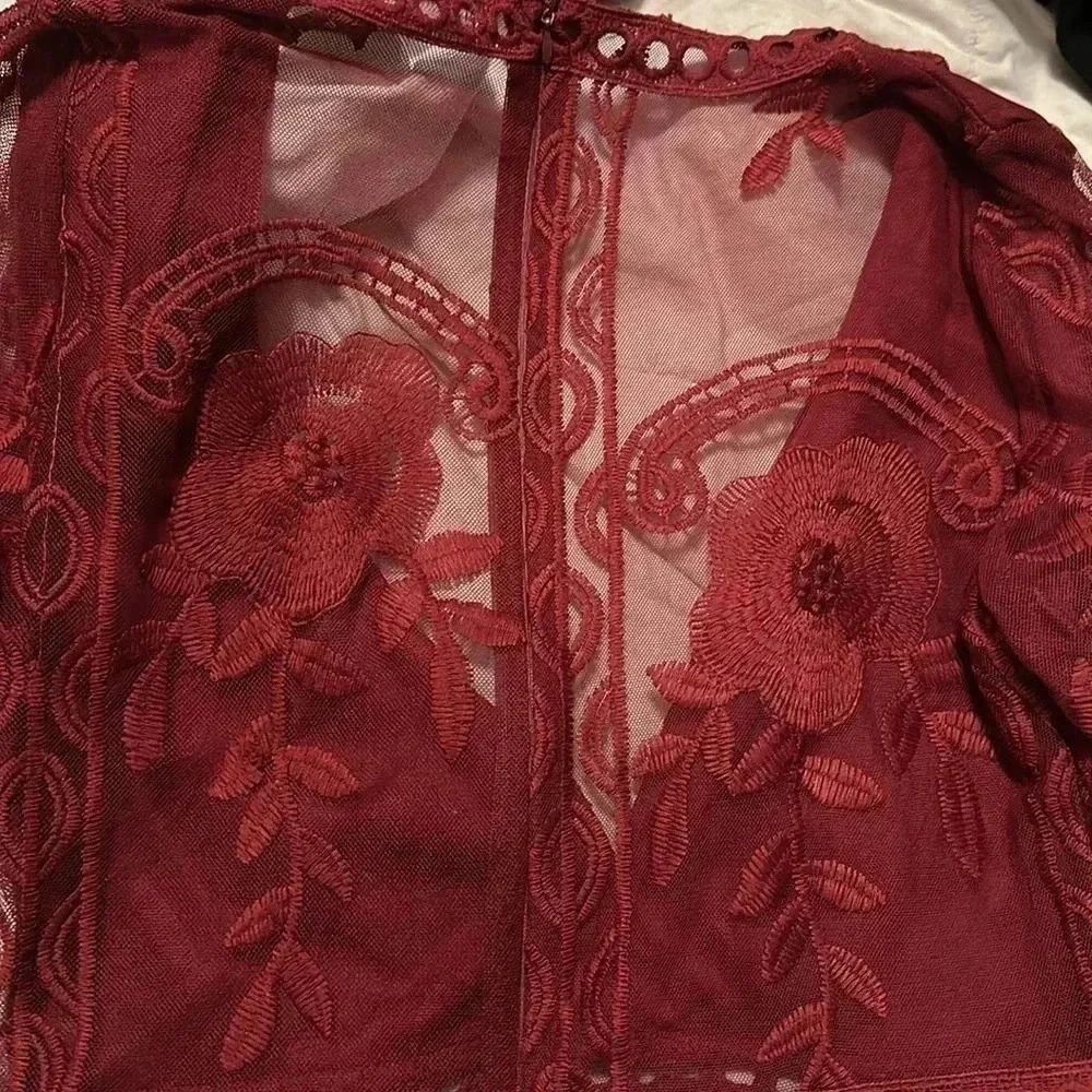 Red dress - Picture 3 of 6